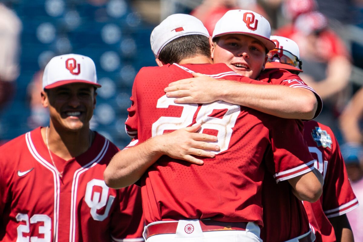 Fantastic photos from Oklahoma’s 5-1 win over the Aggies to advance to the CWS finals