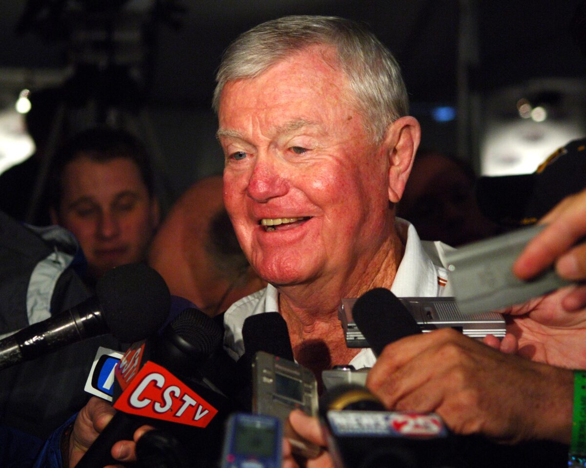 Darrell Royal, Barry Switzer among top college football coaching rivalries