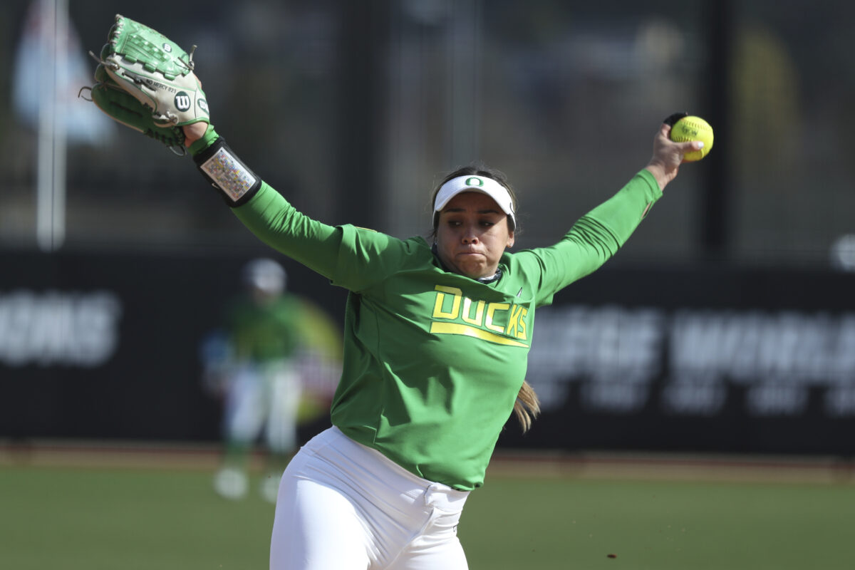 Oregon softball All-American Brooke Yanez to enter NCAA transfer portal