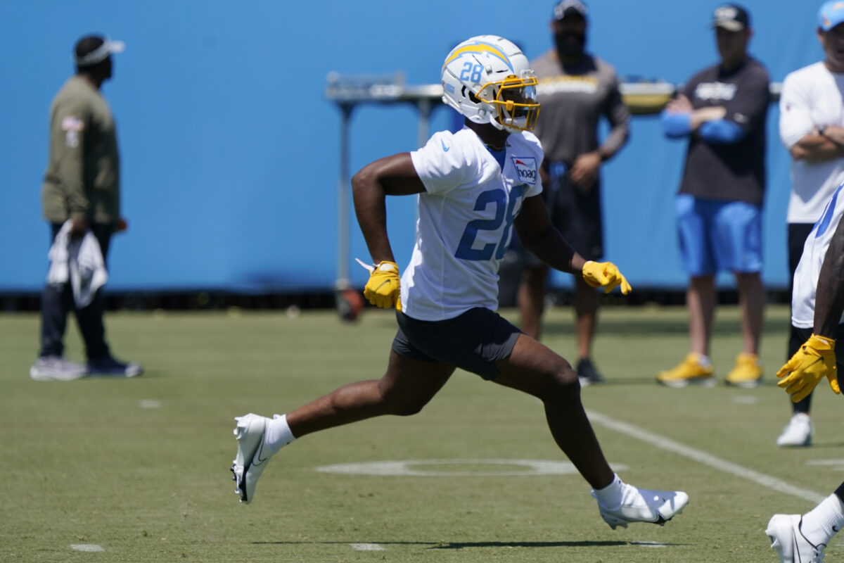 RB Isaiah Spiller makes first appearance in full Chargers uniform