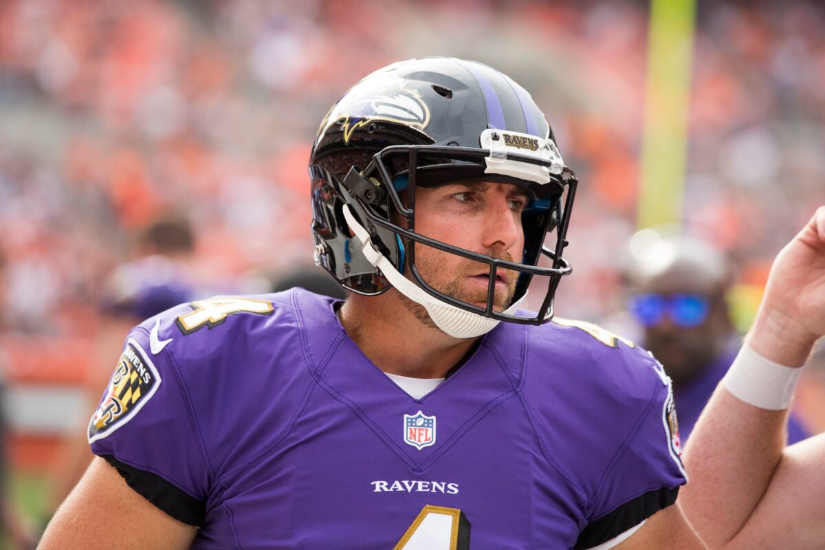 Watch: Ravens special teams consultant Sam Koch watches film with rookie P Jordan Stout