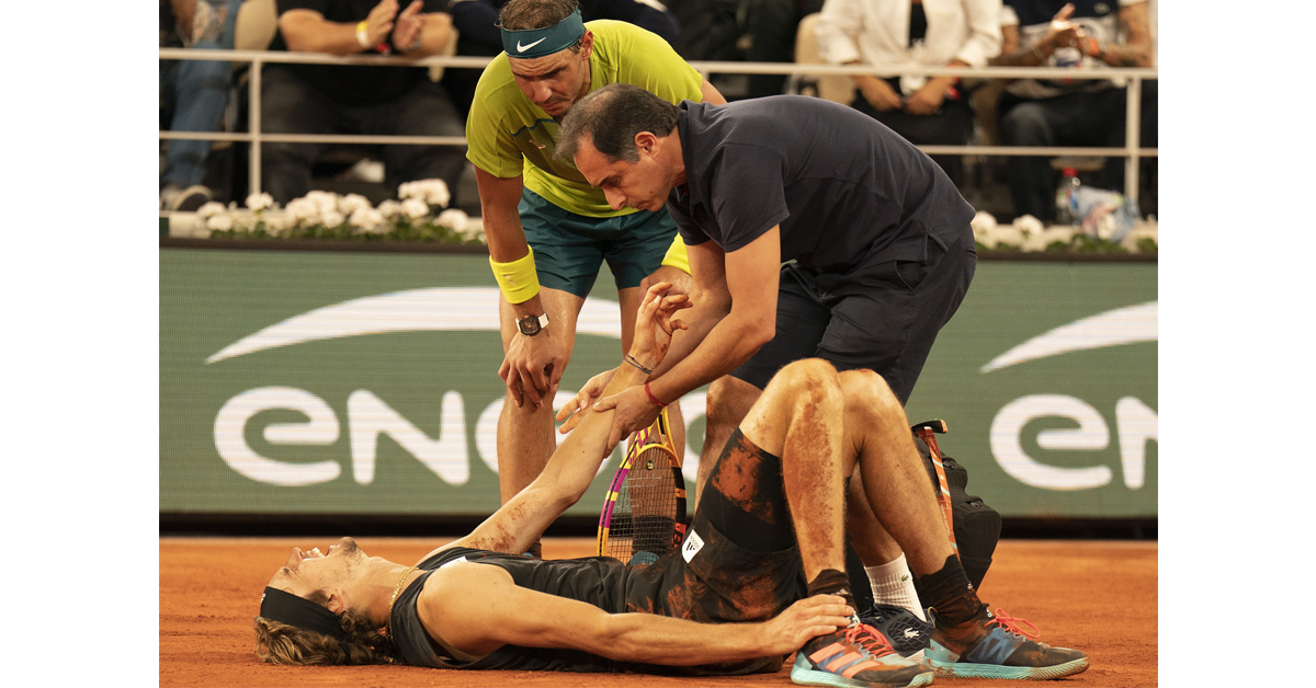 Rafa Nadal avanza a final de Roland Garros tras abandono de Zverev