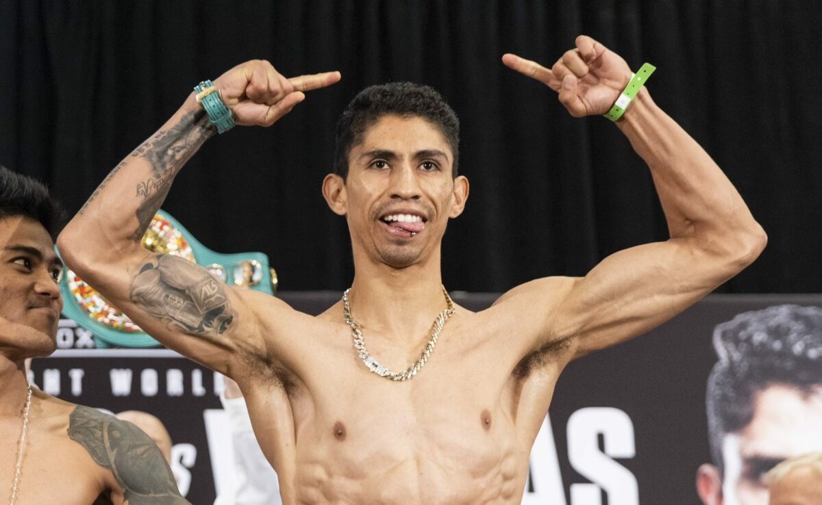 Rey Vargas reaches new heights against Mark Magsayo