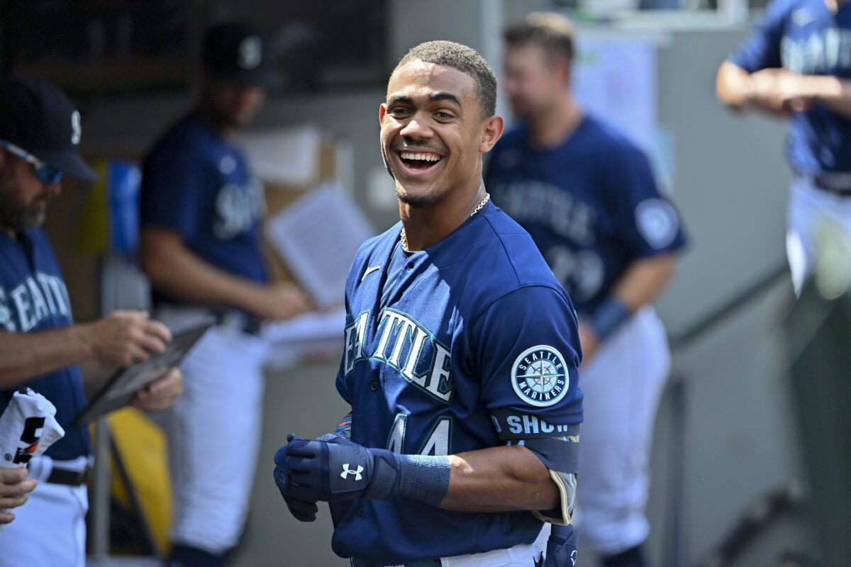 Mariners’ Julio Rodriguez switched his bat before a big three-run blast because it needed a nap