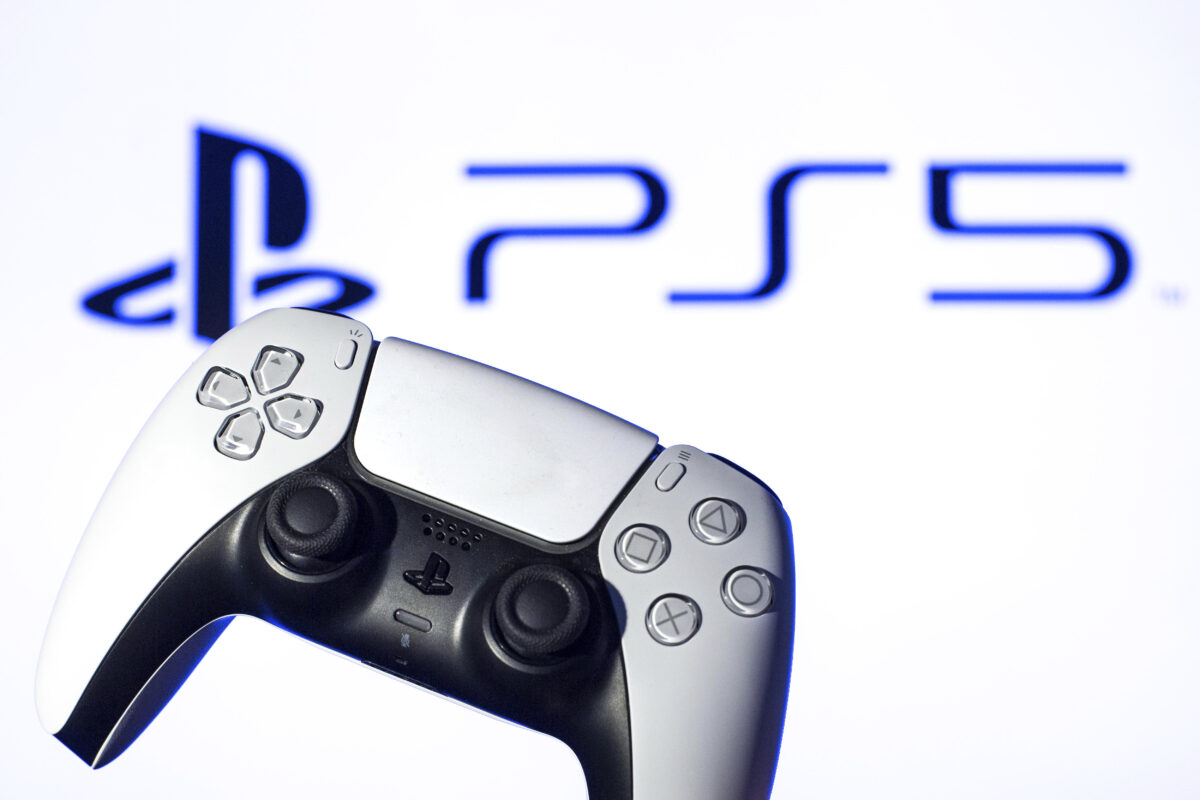 Two Sony patents show plans for PlayStation helper mode and predictive streaming suggestions
