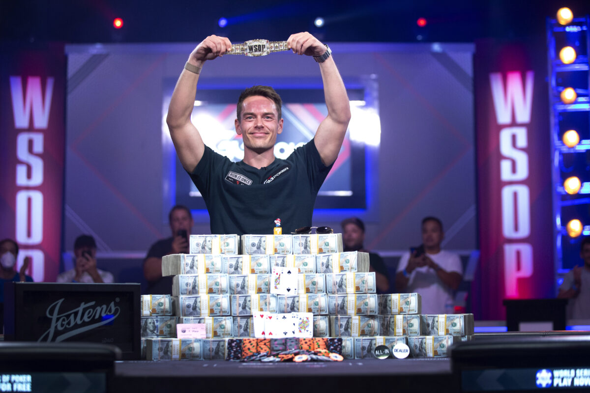 See the intense final 2022 World Series of Poker Main Event hand that gave Espen Jorstad the title
