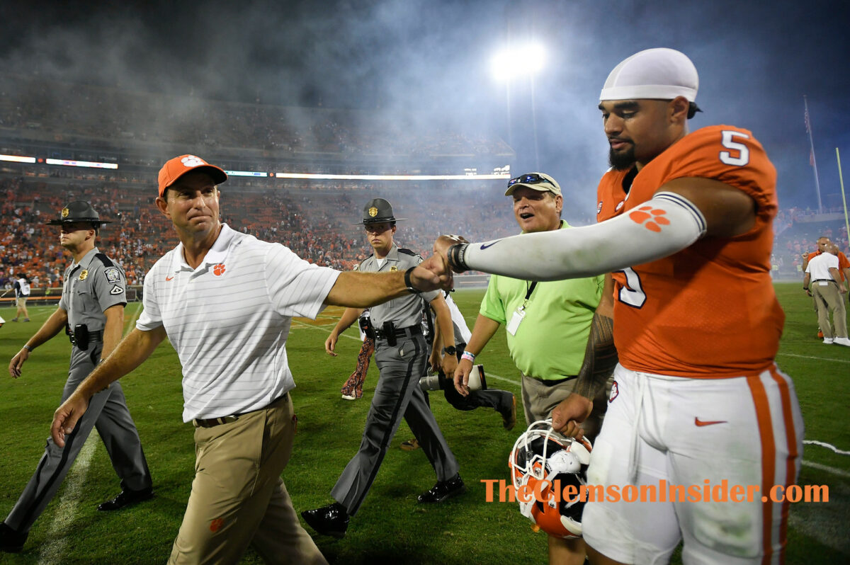 Swinney backs Uiagalelei: ‘I don’t need anybody on a message board to tell me who DJ is’