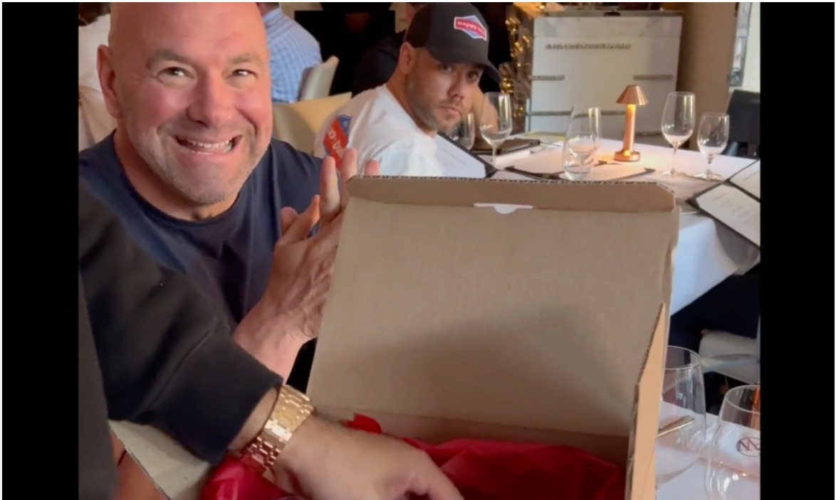 La reacción de los luchadores al regalo de $250,000 en efectivo que le dio Dana White a Kyle Forgeard, de los Nelk Boys