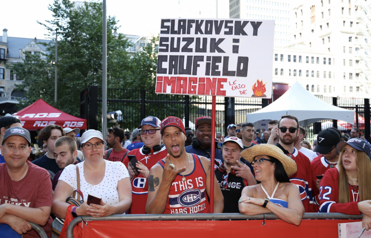 Canadiens’ home crowd has mixed reactions to surprising selection of Juraj Slafkovky at No. 1 in the NHL Draft