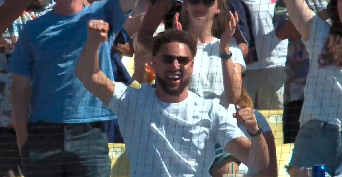 Klay Thompson was adorably hyped for brother Trayce’s RBI during Dodgers rally