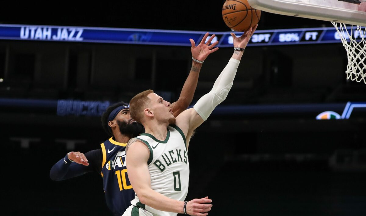 Lakers thought about signing Donte DiVincenzo using MLE