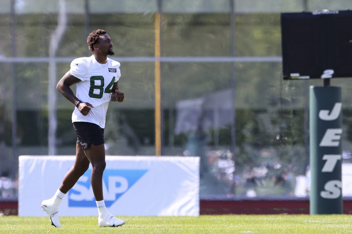 LOOK: New York Jets players start arriving for training camp