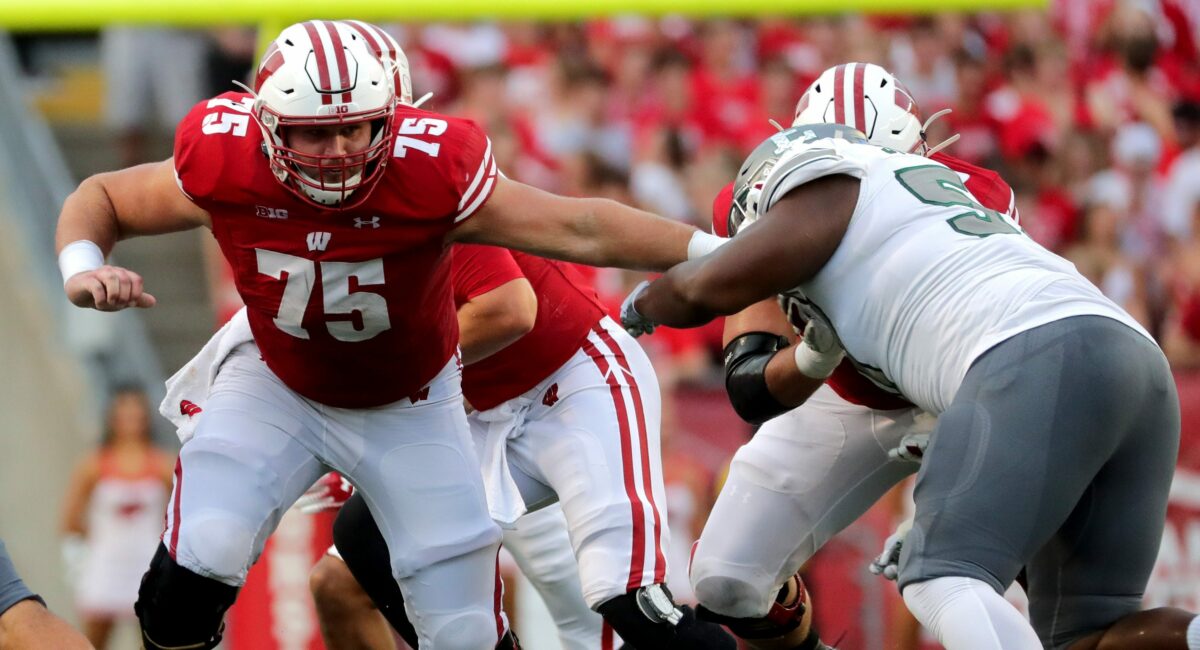 Two Wisconsin interior linemen named to Outland Trophy Watch List