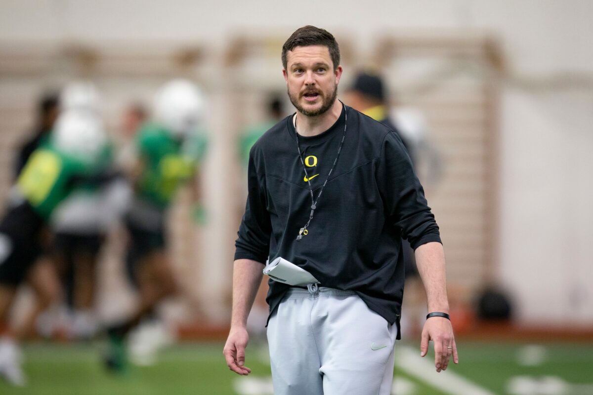 Is Dan Lanning ranked too low among the head coaches in the Pac-12?