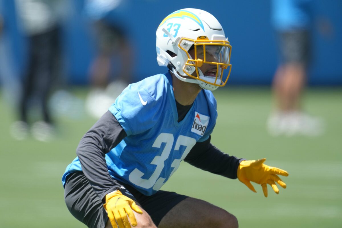 Rookie CB Deane Leonard flashes on first day of Chargers training camp