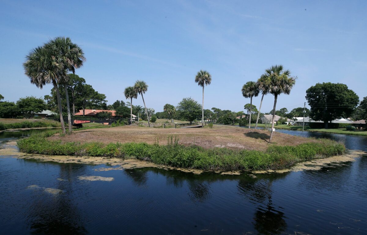 A pair of Florida golf courses could be restored, but residents say they’re financing the whole deal