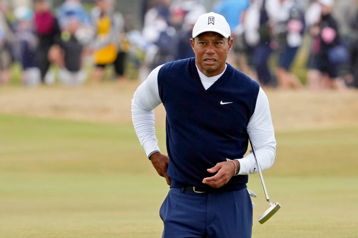 Tiger Woods struggles early and often in first round at 2022 British Open