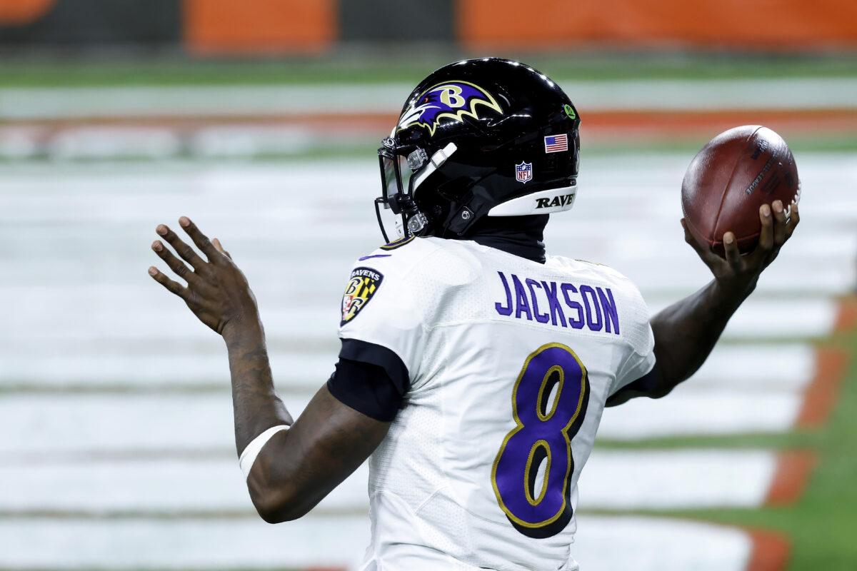Ravens QB Lamar Jackson apologizes to former Baltimore S Bernard Pollard on Twitter