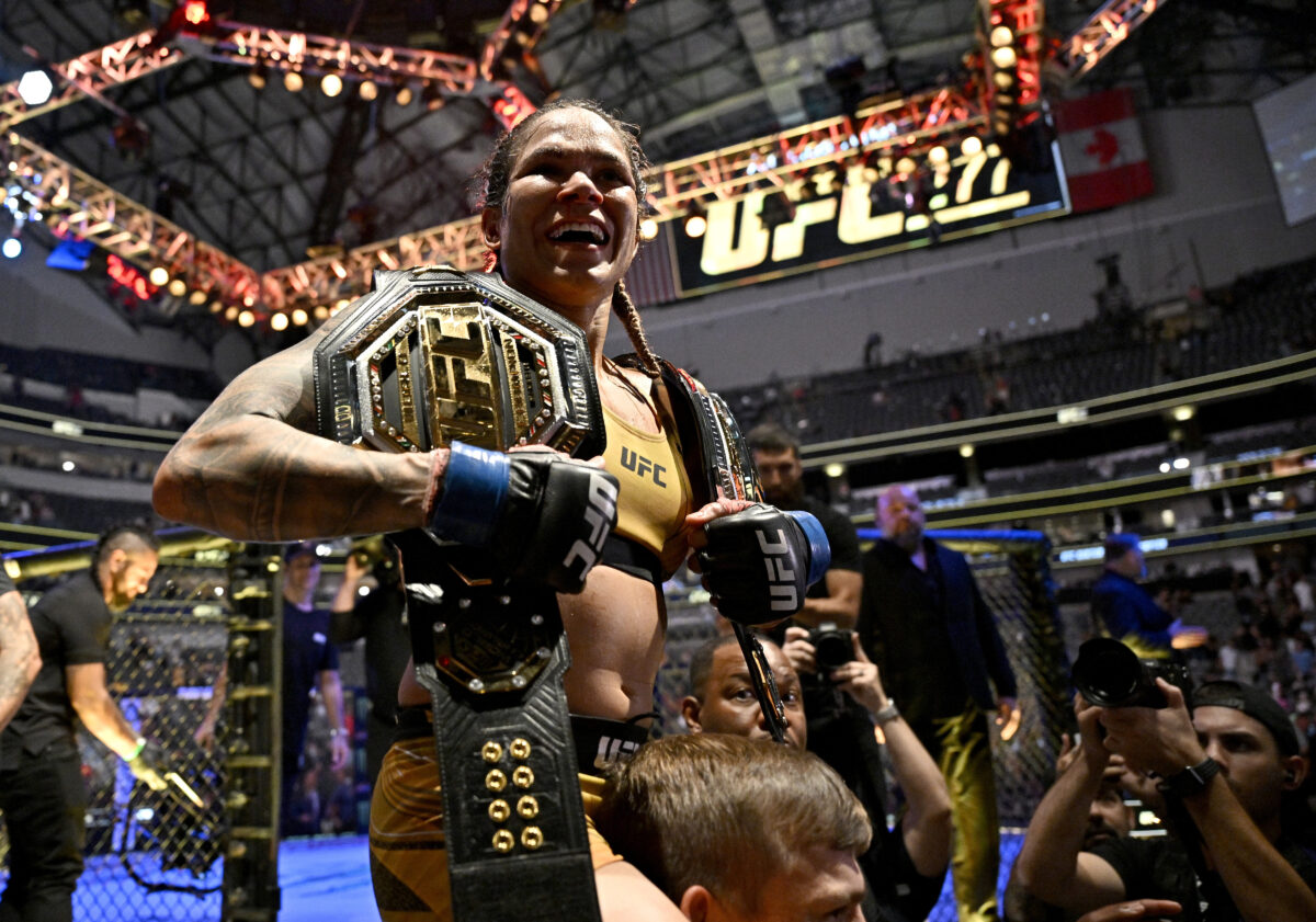 Amanda Nunes def. Julianna Peña at UFC 277: Best photos