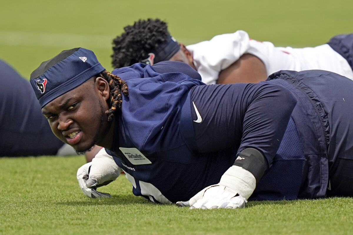 WATCH: Kenyon Green takes the field at Texans training camp