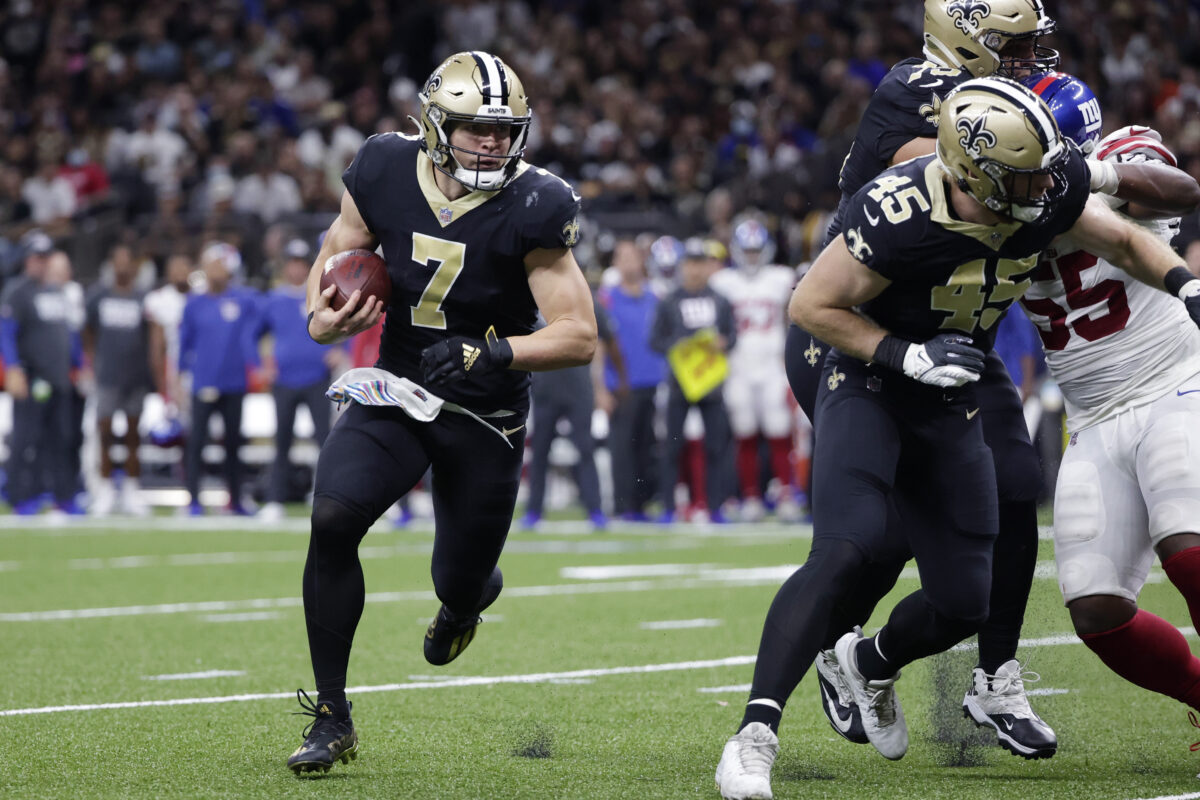 Saints expect Taysom Hill to take snaps all around the offense, including QB in 2022