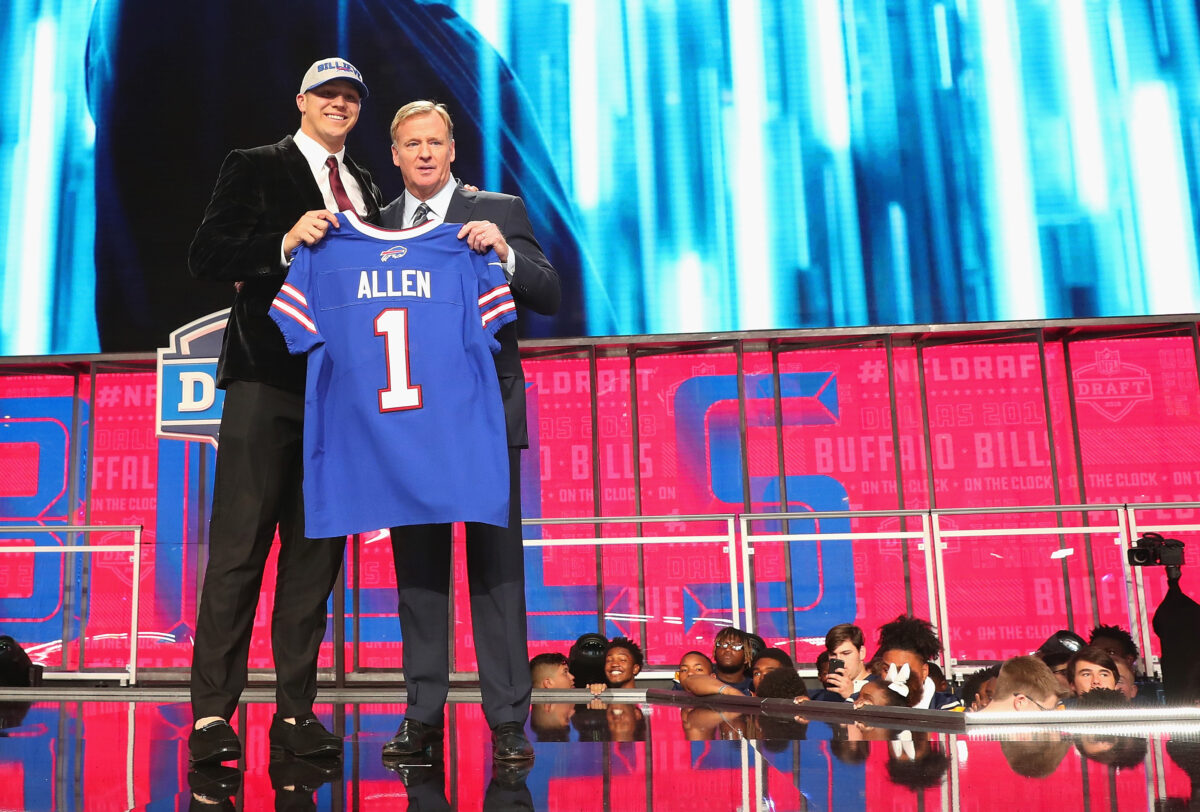 Josh Allen one of only two Round 1 QBs from 2019 NFL draft still on first team