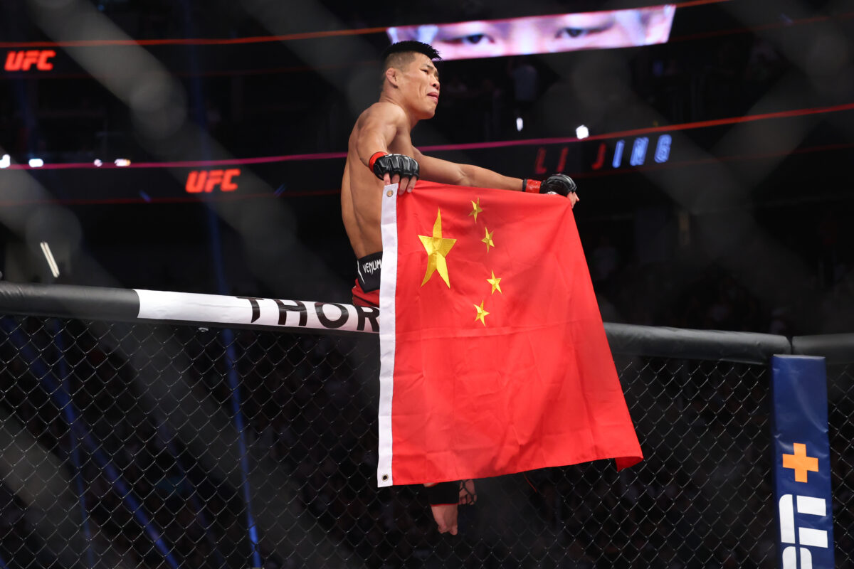 Li Jingliang def. Muslim Salikhov at UFC on ABC 3: Best photos