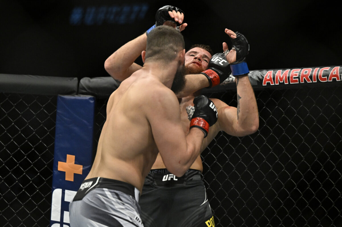 UFC 277 video: Nicolae Negumereanu stops Ihor Potieria’s streak with savage knees