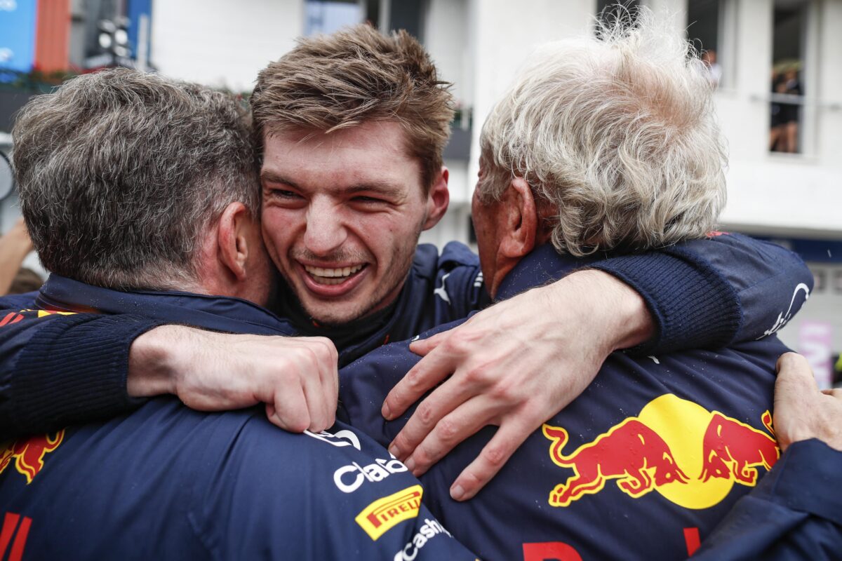 Max Verstappen repite triunfo y Red Bull alarga su ventaja