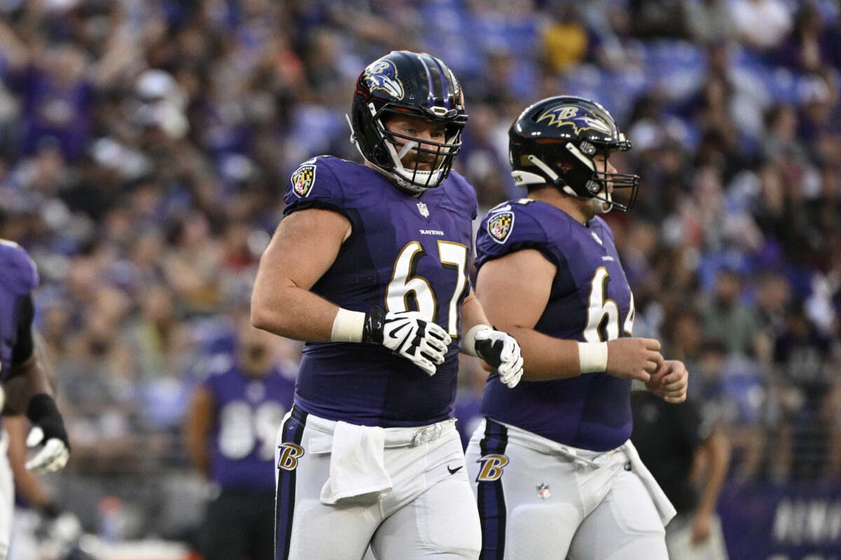 Ravens waive C Jimmy Murray