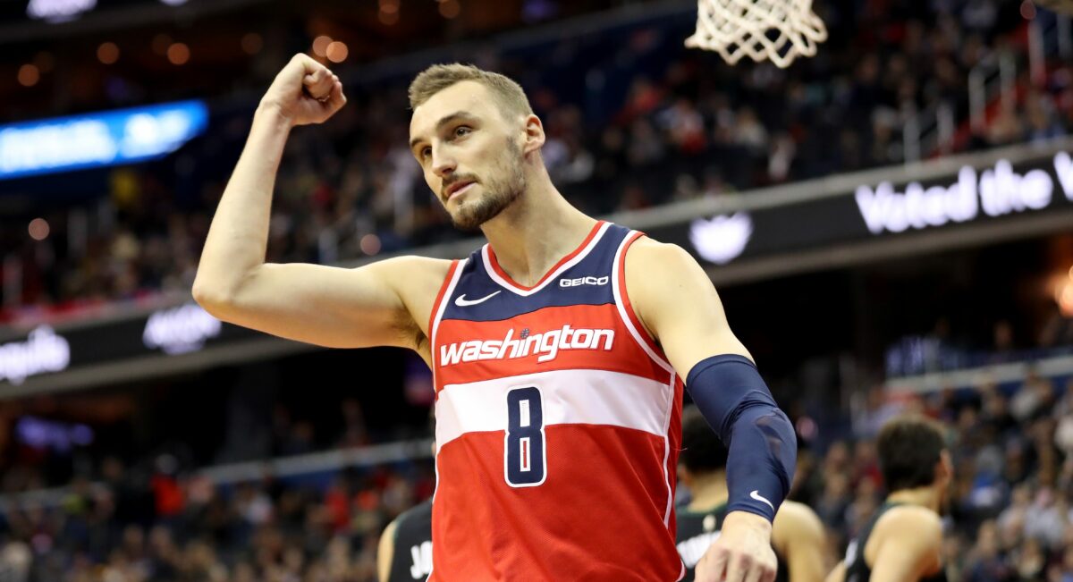 Former Badgers F Sam Dekker Signs With The London Lions