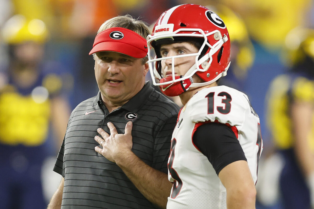 Georgia predicted to finish regular season 12-0, lose in playoffs