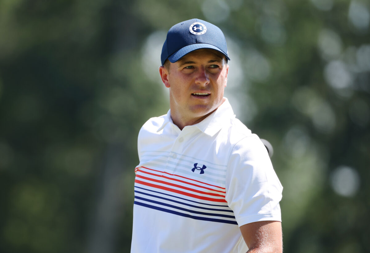Watch: Michael Greller tried to talk Jordan Spieth out of a difficult shot, Spieth hit it anyway and, well, it didn’t go as planned