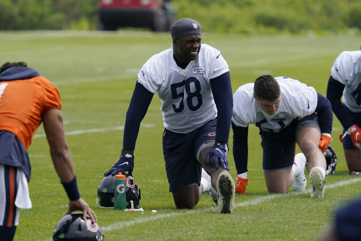 Bears LB Roquan Smith practices for first time at training camp