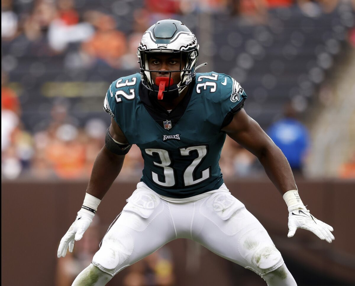 Eagles trade Ugo Amadi to Titans for a sixth-round draft pick in 2024