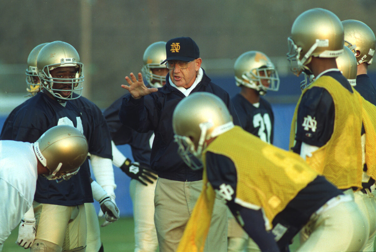 Lou Holtz says Brian Kelly ignored at least eight personal letters