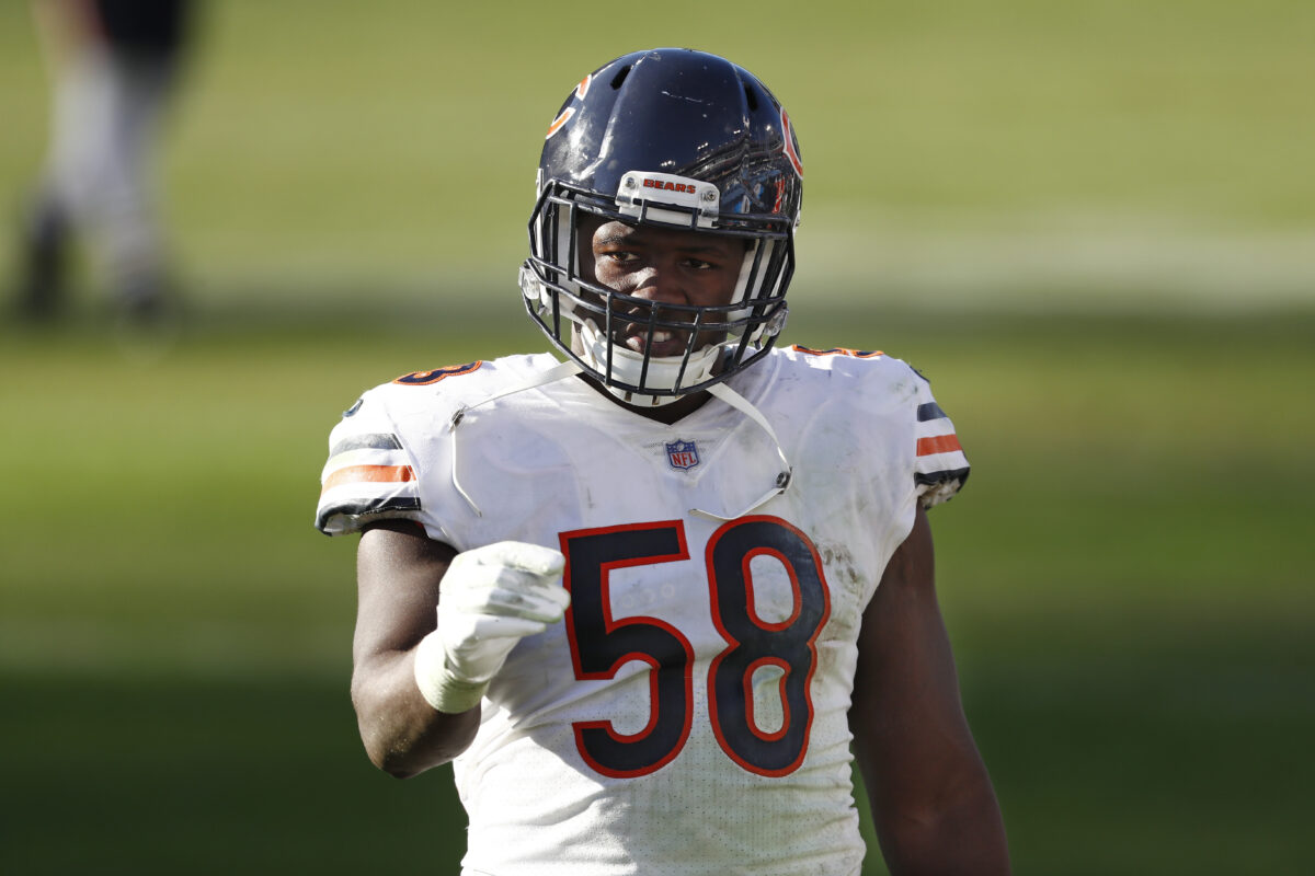 Bears linebacker Roquan Smith requests a trade