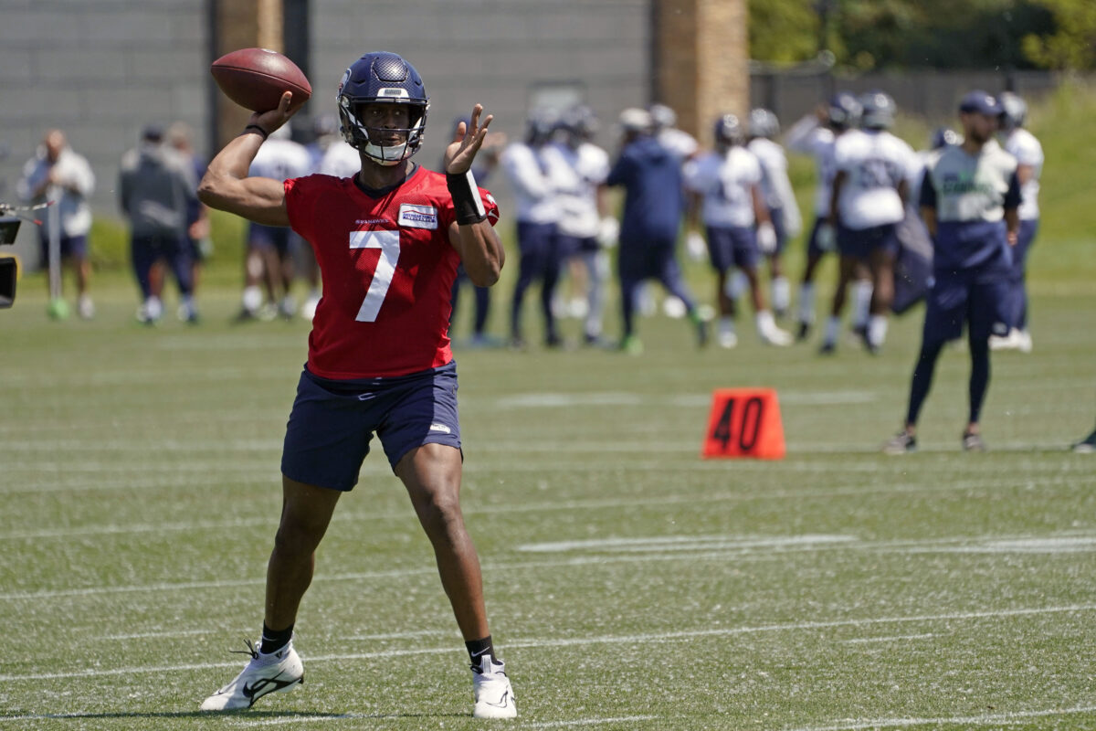 Earning Seahawks’ starting QB job ‘means everything’ to Geno Smith
