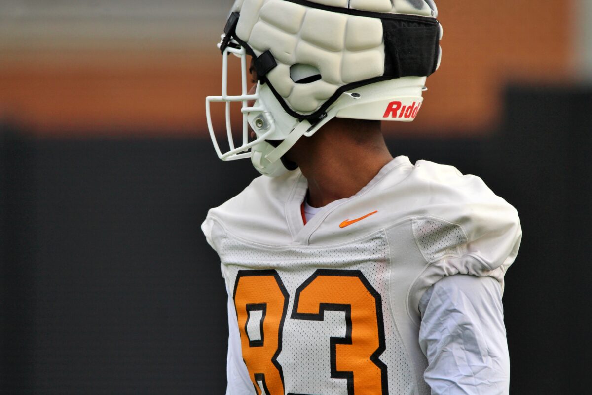Squirrel White ‘fearless’ in Vols’ fall training camp