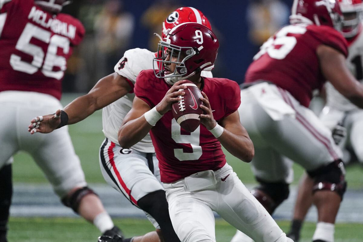 1 key college football betting trend to keep an eye on in Week 1 (featuring Alabama and Michigan)