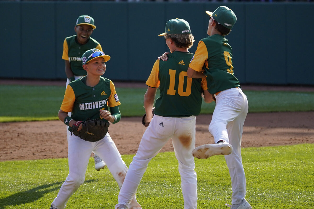 Hot mic catches Little Leaguer calming down pitcher, says ESPN just wants some drama