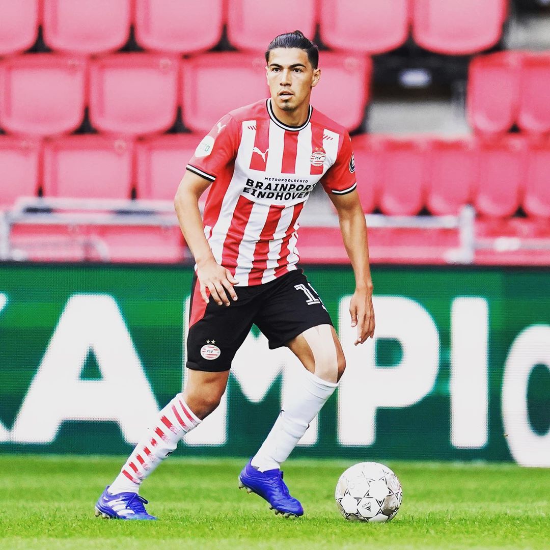 Erick Gutiérrez para rato en PSV, renovó hasta el 2025
