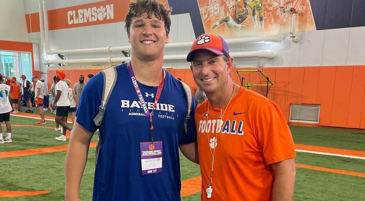 Alabama lineman hopes he’s ‘making progress’ with Clemson, ‘would love’ to visit Death Valley
