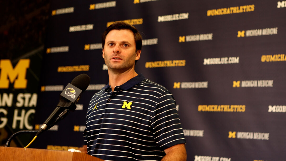 Everything George Helow said about Michigan football’s linebackers before the season opener