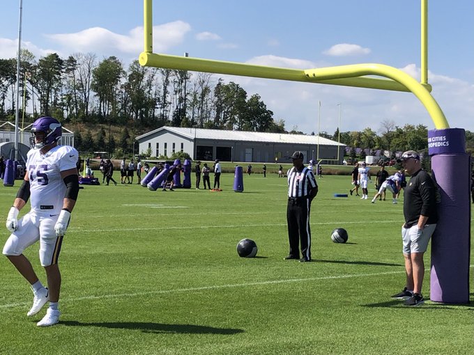 A Hall of Famer visited Vikings practice today
