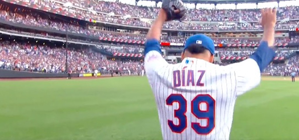 Edwin Diaz’s tremendous bullpen entrance is exactly what MLB needs right now