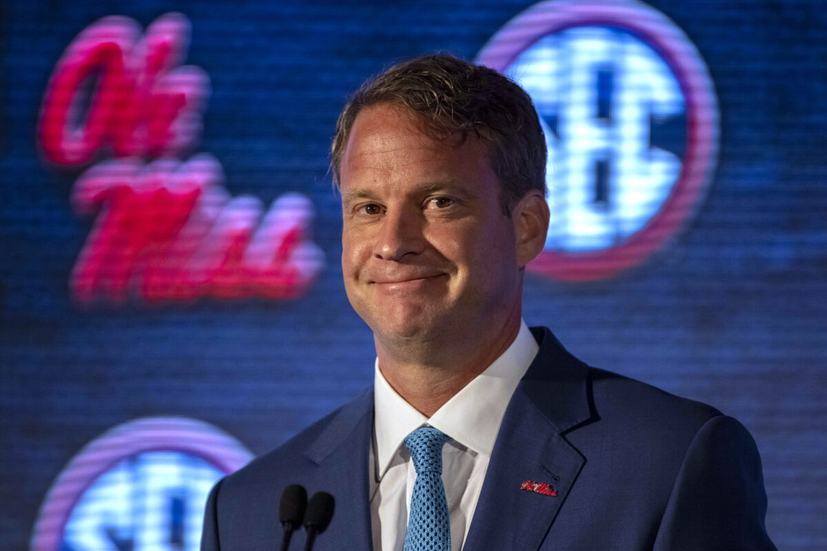 Lane Kiffin’s dog’s 20 best Twitter moments in honor of National Dog Day