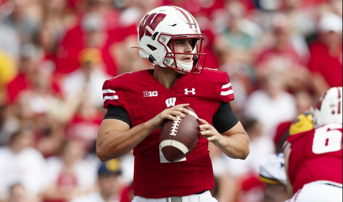 Report: Wisconsin QB Chase Wolf suffers potential season ending injury
