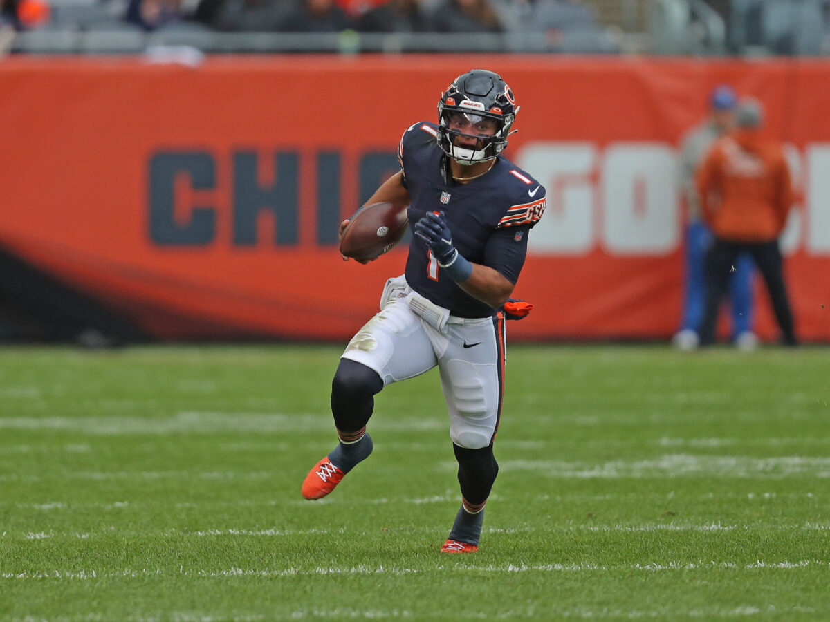 NFL fans are ripping the condition of the Soldier Field turf in Bears vs. Chiefs