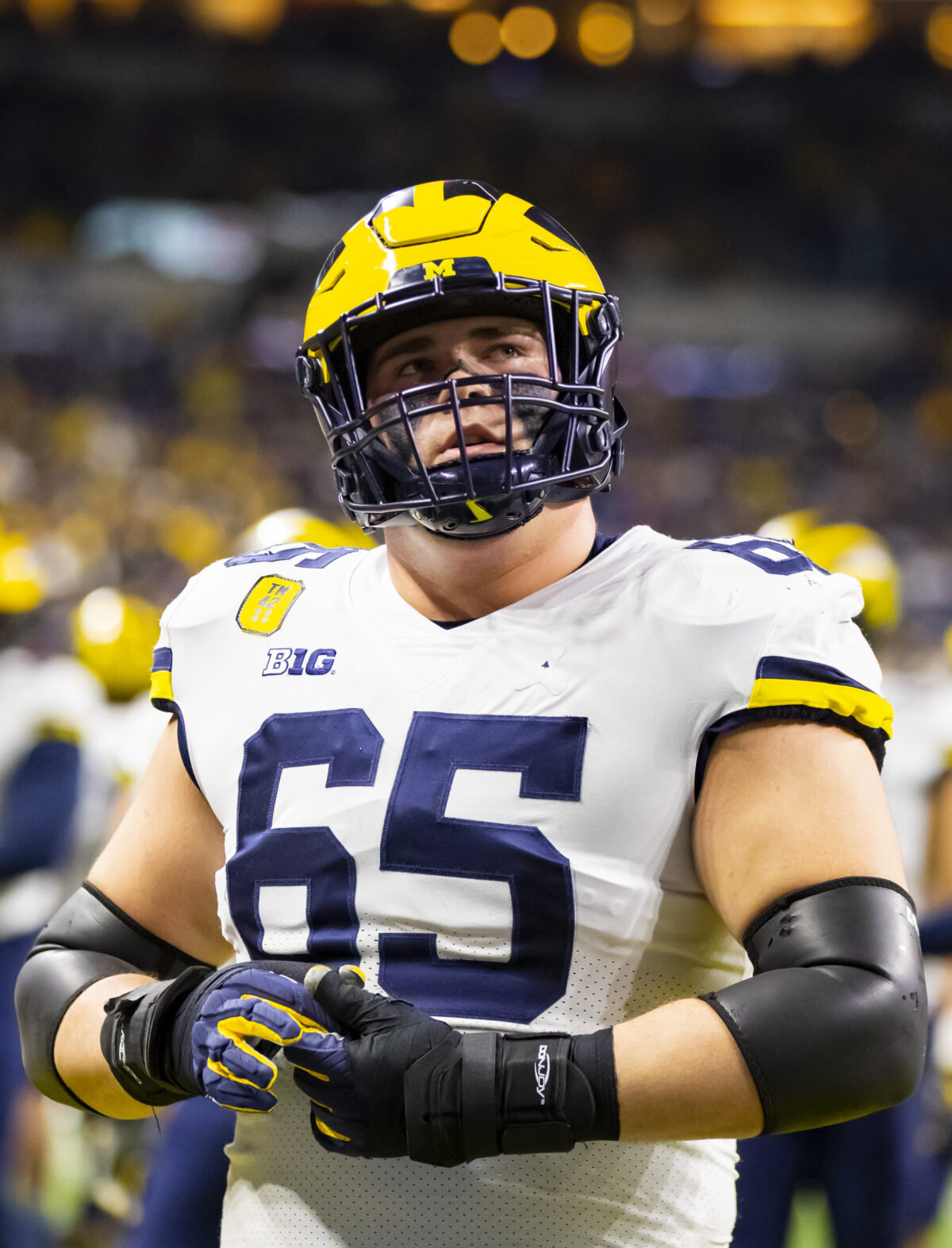 Zak Zinter says Michigan football is ‘going to be the most physical offensive line in the country’